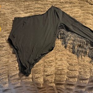 Elegant Black One-Shoulder Fringe Top